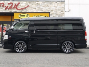 ハイエースワゴン4型新車４ＷＤ　６AT　