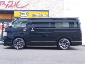 ハイエースバン4型新車　ダークプライム