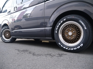ハイエースバンワイドバン　４ＷＤ　