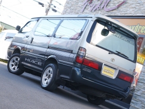 ハイエース100系ディーゼルターボ４ＷＤ
