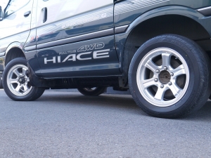ハイエース100系ディーゼルターボ４ＷＤ