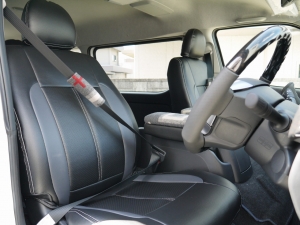 ハイエースワゴン4型新車４ＷＤ　６AT　
