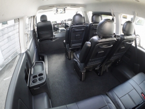 ハイエースワゴン4型新車４ＷＤ　６AT　