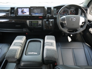 ハイエースワゴン4型新車４ＷＤ　６AT　