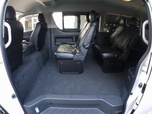 ハイエースワゴン4型新車４ＷＤ　６AT　