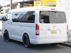 ハイエースワゴン4型新車４ＷＤ　６AT　