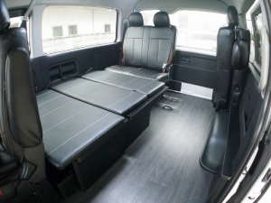ハイエースワゴン4型新車４ＷＤ　６AT　