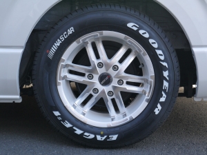 ハイエースバン4型新車　ダークプライム