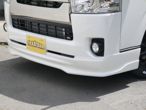 ハイエースバン4型新車　３０００ディーゼルターボ４ＷＤ　ダークプライム