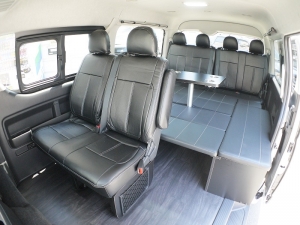 ハイエースワゴン4型新車　10人乗６AT　４ＷＤ