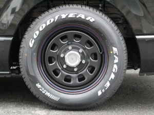 ハイエースバン4型新車　３０００ディーゼルターボ４ＷＤ　ダークプライム