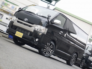ハイエースバン4型新車　３０００ディーゼルターボ４ＷＤ　ダークプライム