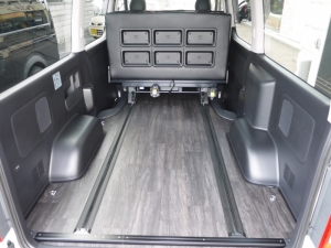 ハイエースバン4型新車　３０００ディーゼルターボ４ＷＤ　ダークプライム