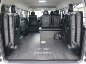 ハイエースワゴン4型新車４ＷＤ　６AT　