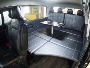 ハイエースワゴン4型新車４ＷＤ　６AT　