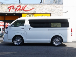 ハイエースワゴン4型新車４ＷＤ　６AT　