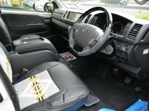 ハイエースワゴン4型新車４ＷＤ　６AT　