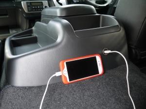 ハイエースワゴン4型新車４ＷＤ　６AT　