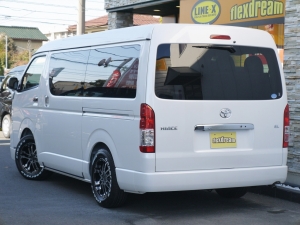 ハイエースワゴン4型新車４ＷＤ　６AT　