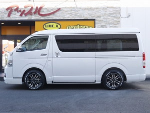 ハイエースワゴン4型新車４ＷＤ　６AT　