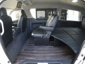 ハイエースワゴン4型新車４ＷＤ　６AT　
