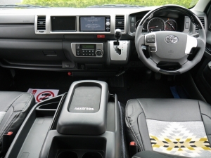 ハイエースワゴン4型新車４ＷＤ　６AT　