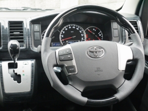 ハイエースワゴン4型新車　10人乗６AT　４ＷＤ