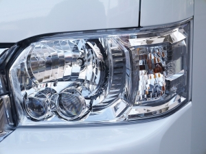ハイエースワゴン4型新車　10人乗６AT　４ＷＤ
