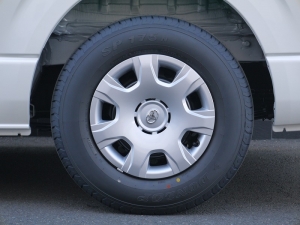 ハイエースワゴン4型新車　10人乗６AT　４ＷＤ