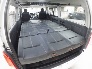 ハイエースワゴン4型新車　10人乗６AT　４ＷＤ