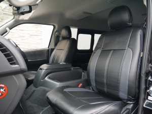 ハイエースワゴン4型新車　10人乗６AT　４ＷＤ