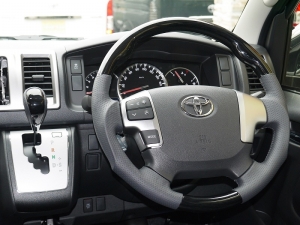 ハイエースワゴン4型新車　10人乗６AT　４ＷＤ