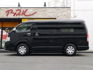 ハイエースワゴン4型新車　10人乗６AT　４ＷＤ