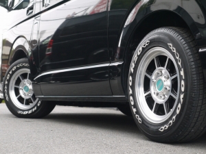 ハイエースバン３型　４ＷＤ　ベットキット