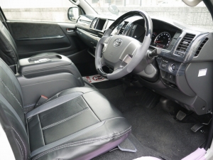 ハイエースワゴン4型新車４ＷＤ　６AT　