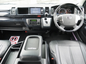ハイエースワゴン4型新車４ＷＤ　６AT　