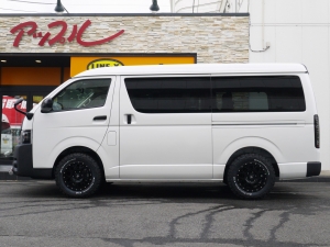 ハイエースワゴン4型新車４ＷＤ　６AT　