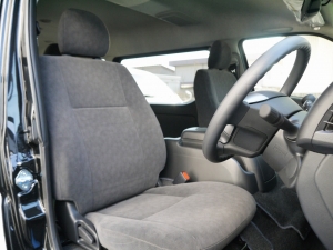 ハイエースワゴン4型新車４ＷＤ　６AT　
