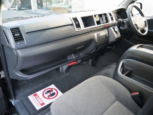 ハイエースワゴン4型新車４ＷＤ　６AT　