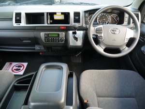 ハイエースワゴン4型新車４ＷＤ　６AT　