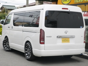 ハイエースワゴン4型新車４ＷＤ　６AT　