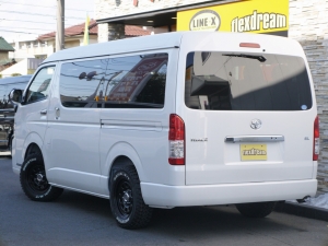 ハイエースワゴン4型新車４ＷＤ　６AT　