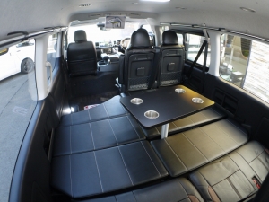 ハイエースワゴン4型新車４ＷＤ　６AT　