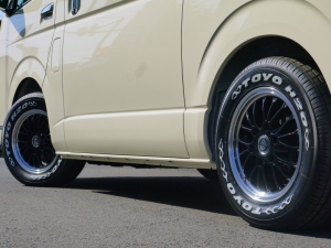 ハイエースワゴン4型新車　10人乗６AT　４ＷＤ