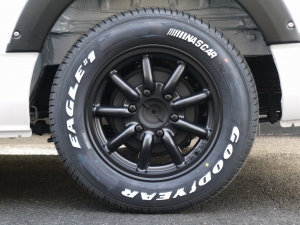 ハイエースバン4型新車　２８００ディーゼルターボ４ＷＤ　ダークプライム
