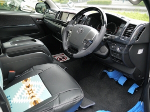 ハイエースワゴン4型新車４ＷＤ　６AT　