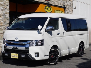 ハイエースバンワイドバン　４ＷＤ　ベットキット