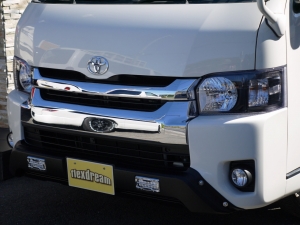 ハイエースバンワイドバン　４ＷＤ　ベットキット