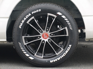 ハイエースバンワイドバン　４ＷＤ　ベットキット
