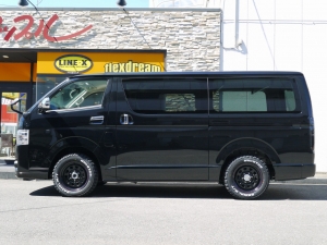 ハイエースバン4型新車　２８００ディーゼルターボ４ＷＤ　ダークプライム